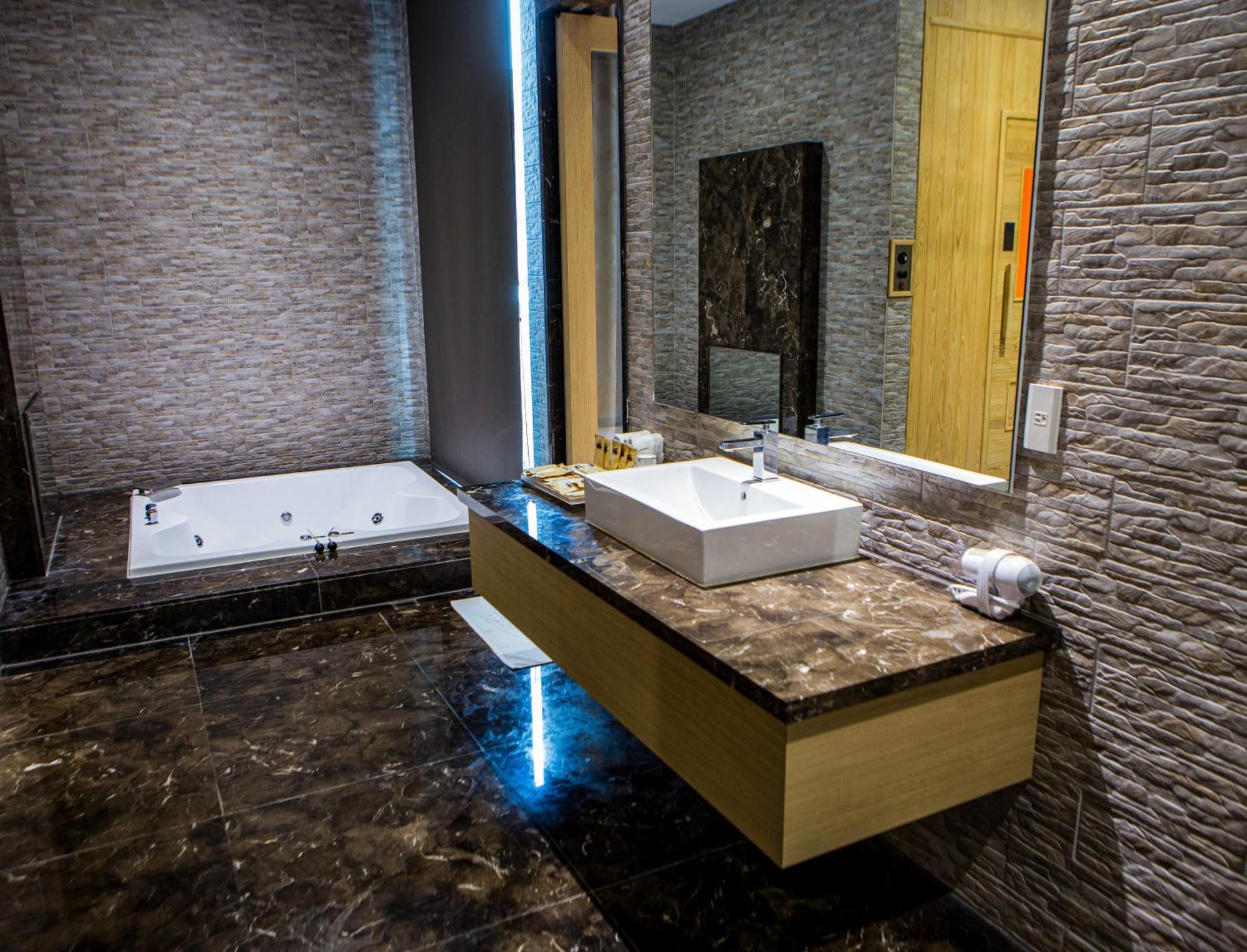 All-Ur Boutique Motel - Tai Tung Branch T'ai-tung Zewnętrze zdjęcie